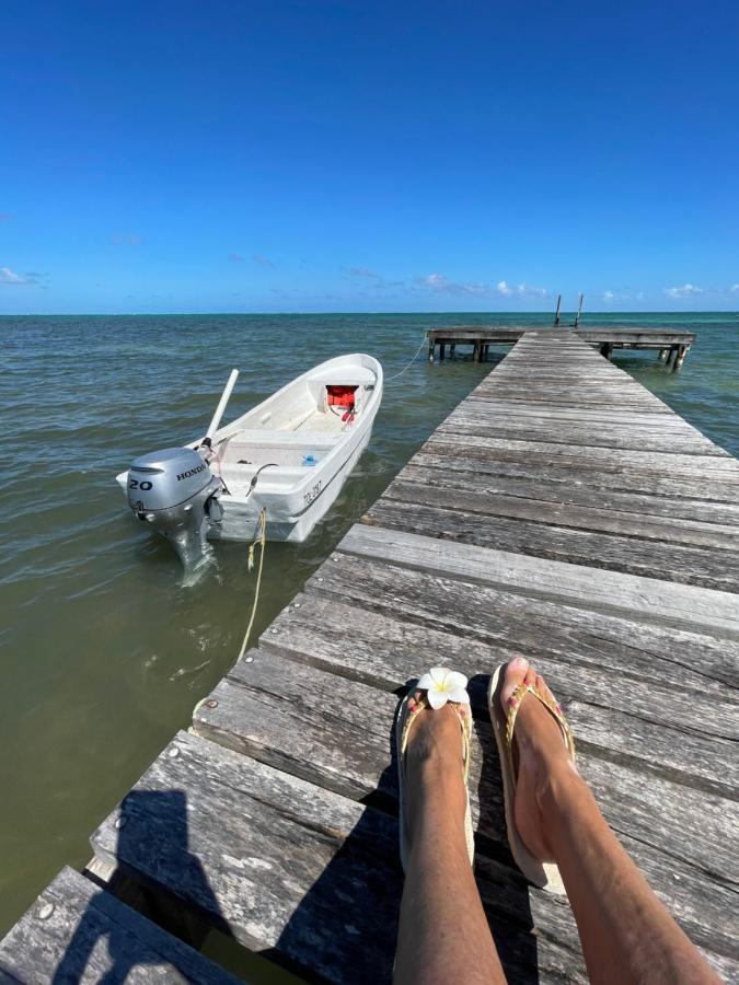 The Novelo Hotel Caye Caulker Exterior photo